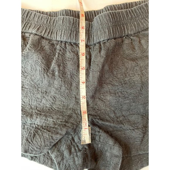 J. Crew Womens Floral Jacquard Embossed Boardwalk Pull On Shorts Black Size 00 - Picture 5 of 9